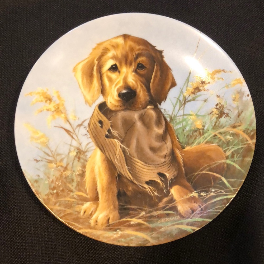 KNOWLES CAUGHT IN THE ACT GOLDEN RETRIEVER 1987 LIMITED EDITION PLATE